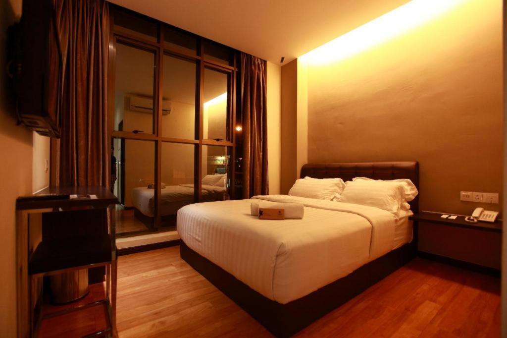 Starz Hotel Kluang Exterior foto