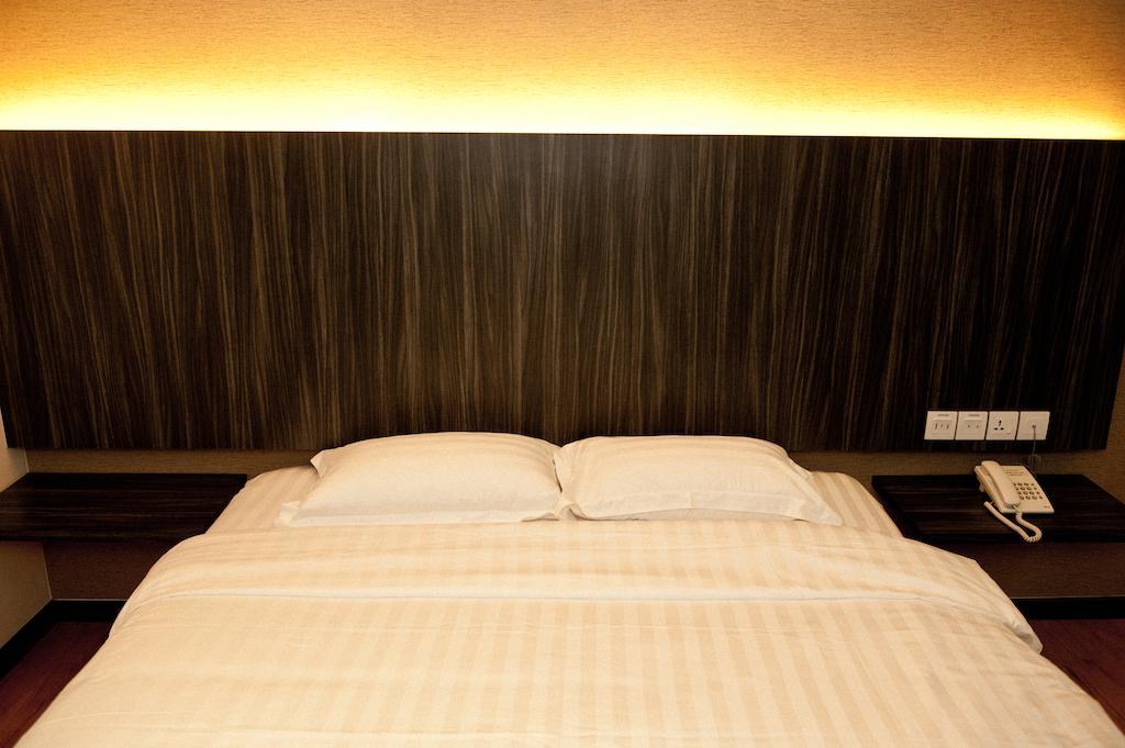 Starz Hotel Kluang Habitación foto